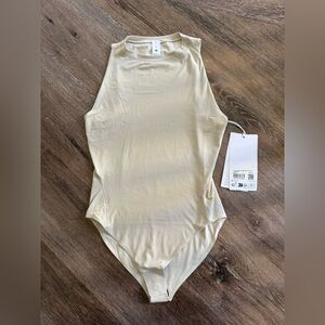 NWT Lululemon Nulu High Neck Sleeveless Bodysuit Sz Small